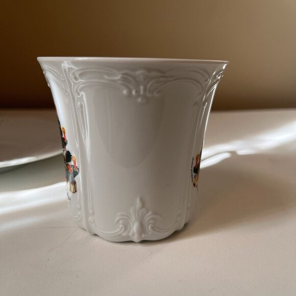 4 Christmas Tree Tirschenreuth Baronesse Teacups with Saucers Demitasse Germany - Picture 12 of 16